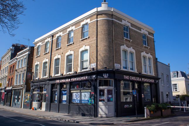 Thumbnail Pub/bar for sale in Fulham Road, London