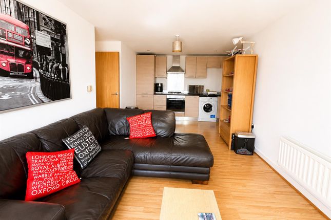 Flat 41, Brook Court, Spring Place, Barking photo 4