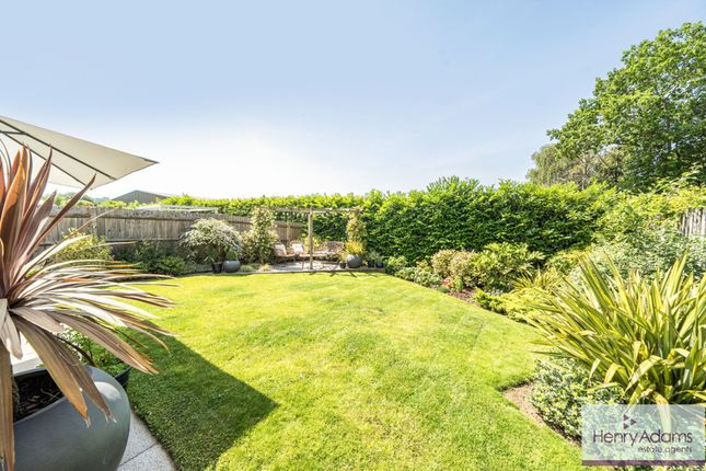 15 Turney Close, Liss photo 3