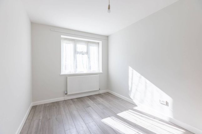 Thumbnail Flat to rent in The Grange, East Finchley, London