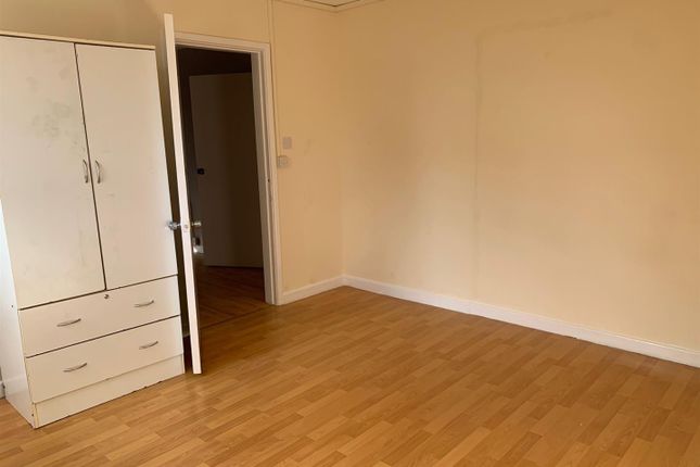 Flat to rent in London Road, Leicester