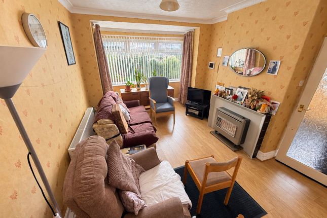 Roxholme Place, Leeds photo 4