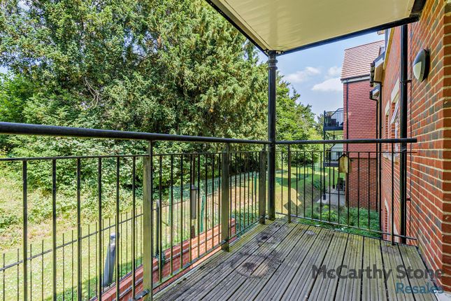 15 Rutherford House, Marple Lane, Gerrards Cross photo 3