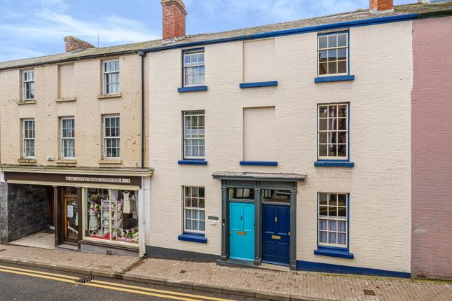 Thumbnail Town house for sale in Kington, Herefordshire