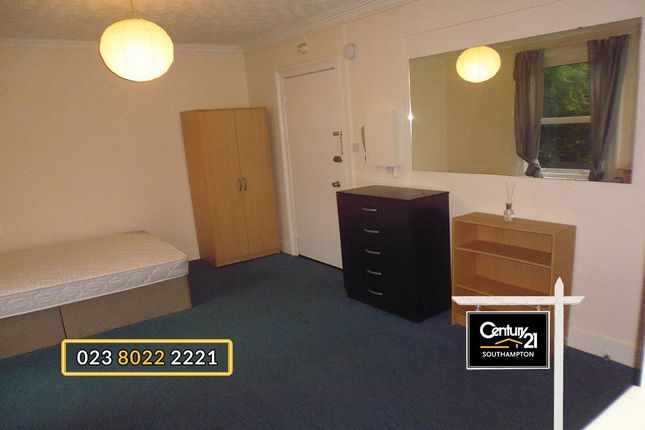 Studio to rent in |Ref: R152101|, Westwood Road, Southampton