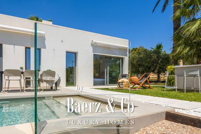 Villa for sale in Av. De Las Colinas, 03189 Orihuela, Alicante, Spain