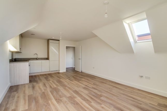 21, Elizabeth Court, Bathurst Walk, Iver photo 4