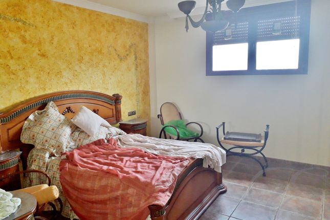 Apartment for sale in Alhama De Granada, Andalusia, Spain