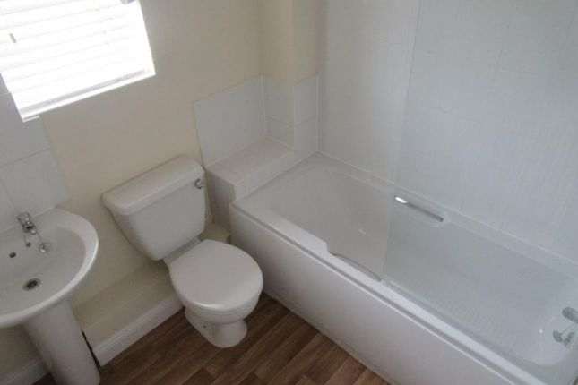 45, Taylor Close, Boston photo 4