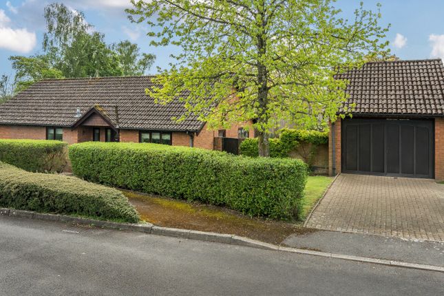 3-bed bungalow on 1, Old Cottage Close, Romsey, £599,950