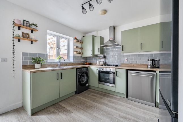 108, Skylark Road, Melksham photo 4
