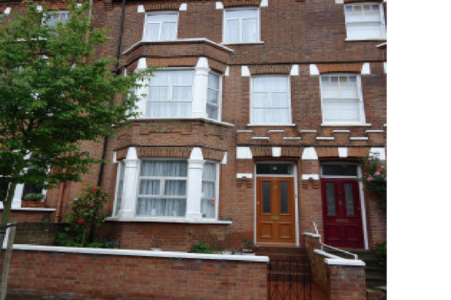 Thumbnail Flat to rent in Dresden Road, Whitehall Park
