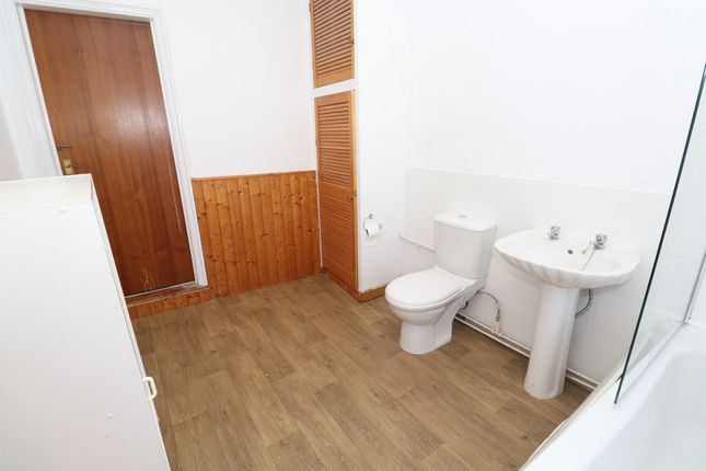 73 Vincent Street, Crewe, Cheshire photo 5