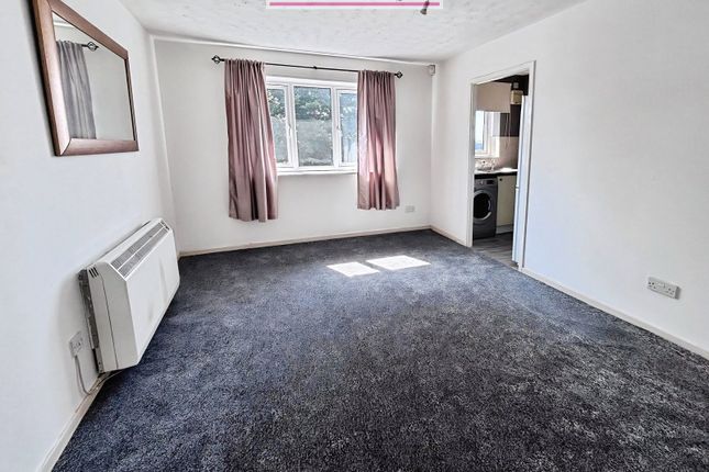 Foley Court,Flat 9, Churchill Close, Dartford photo 2