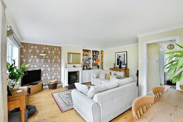 53, Barlavington Way, West Sussex photo 3