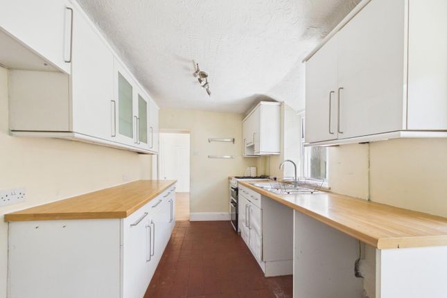 112, Hillside Road, Bristol photo 4
