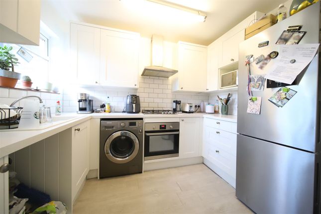 Flat for sale in Onslow Parade, Hampden Square, London