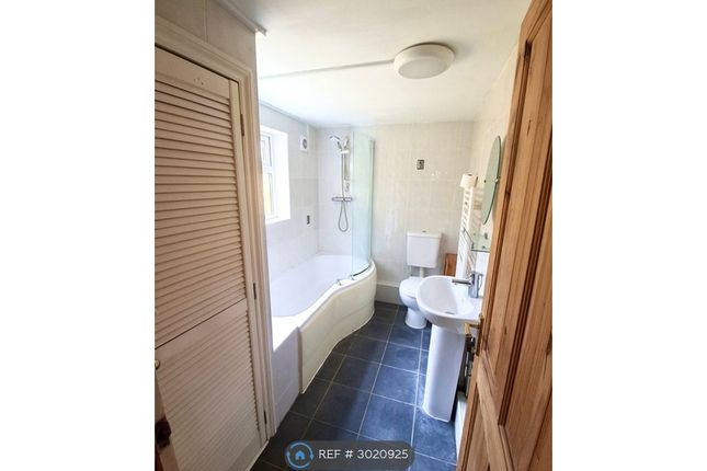 Avondale Road, Lowestoft photo 5