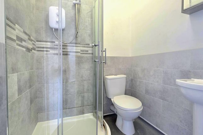 Collingwood Hotel, Flat 2, Furlong Road, Rotherham photo 2