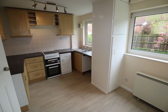 Flat to rent in Khormaksar Drive, Nocton
