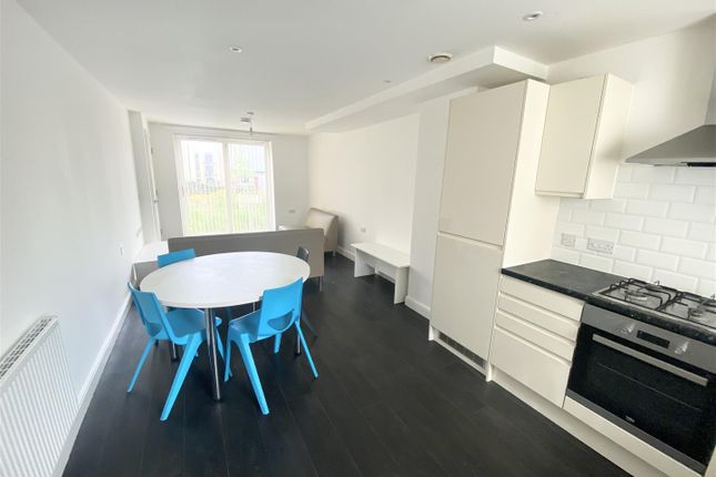 111, Stanley Road, Liverpool photo 3