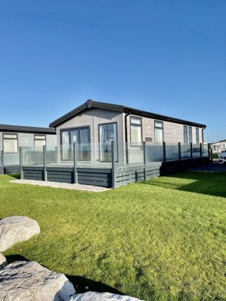 Thumbnail Lodge for sale in Warners Lane, Selsey, Chichester