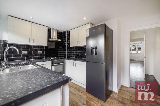 130, Faringford Road, Stratford photo 4