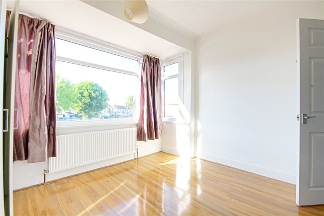 90, Longfield Avenue, ENFIELD photo 4