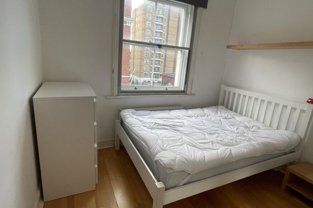 Thumbnail Room to rent in Stanhope Mews West, London