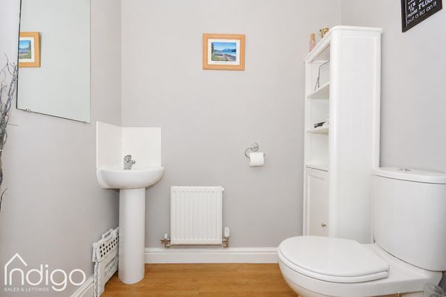 18, Piren Green, Newcastle photo 5