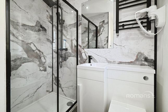 Room 2,, 26, Brunswick, Berkshire photo 3