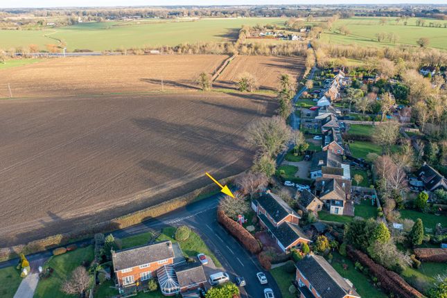 1, Sutton Acres, Bishop's Stortford photo 3