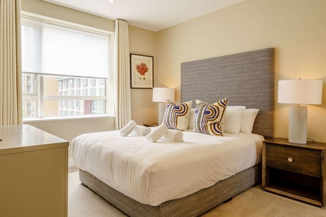 Flat to rent in Circus Apartments, Westferry Circus, Canary Wharf