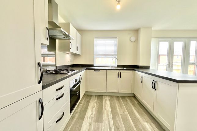 515 Chicory End, Stafford photo 4