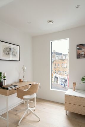 Flat for sale in Peckham High Street, London