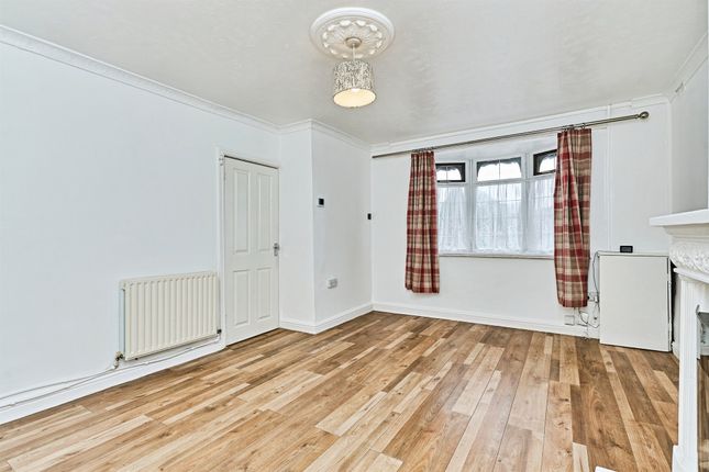 91, Aston Road, Willenhall photo 2
