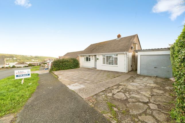 4-bed bungalow on Bryn Elfed, Pembrokeshire, £335,000