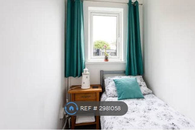 Kenilworth Place, West Cross, Swansea photo 5