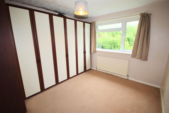 Thumbnail Semi-detached bungalow to rent in Macaulay Road, Luton