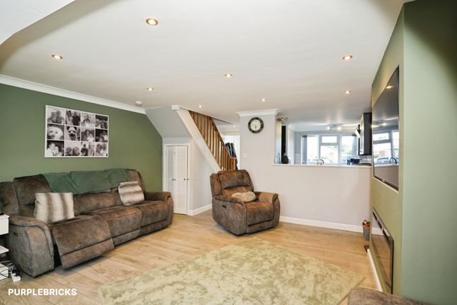 Bramble Way, Braunstone Town, Leicester photo 4