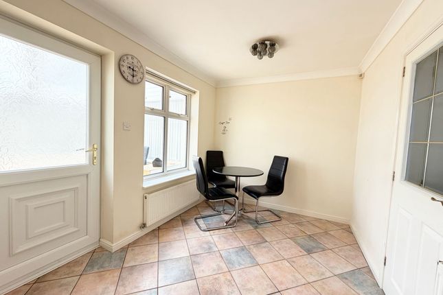 3 Lister Walk, Morley, LEEDS photo 5