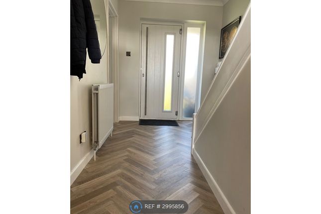 Canterbury Close, Eastbourne photo 5