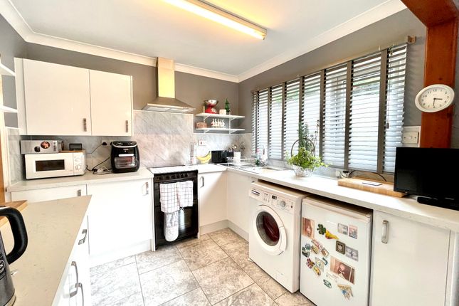 6, South View, Cardiff photo 2