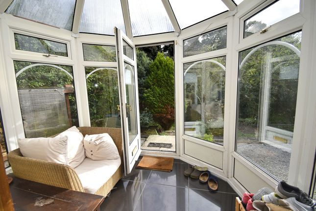 Noon Sun House Sycamore Road, High Peak photo 4