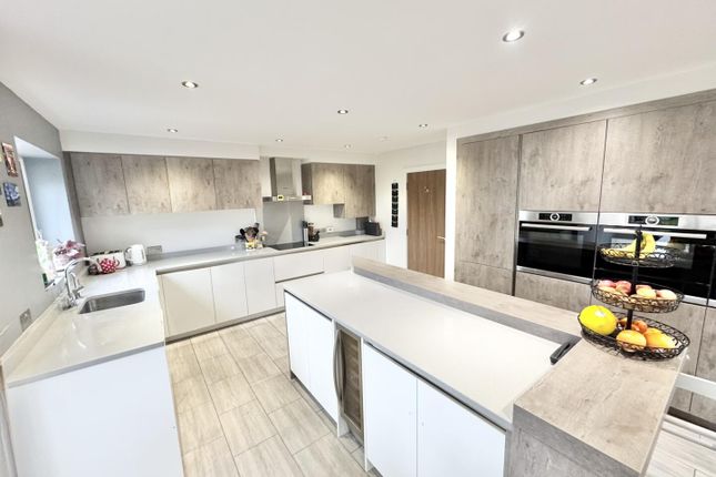 21, Cranmer Close, Leicester photo 3