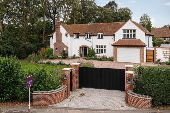 Thumbnail Detached house for sale in Holly Lane, Banstead