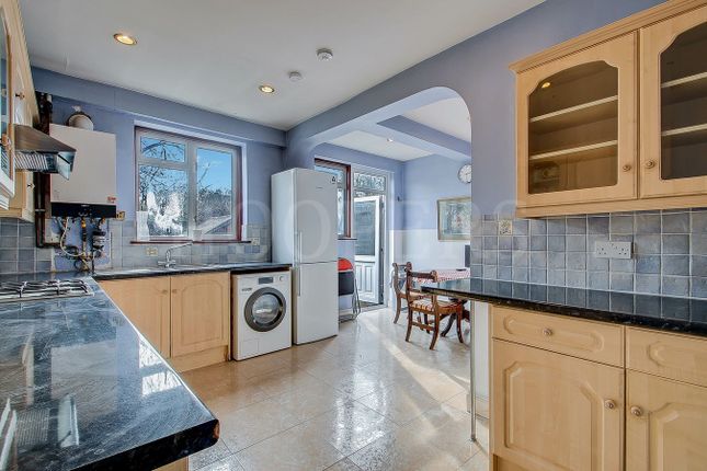 21, Kendal Road, London photo 4