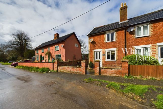Thumbnail Cottage for sale in Lows Lane, Palgrave, Diss