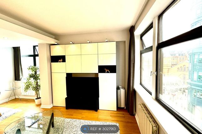 Flat, Bishopsgate, London photo 3