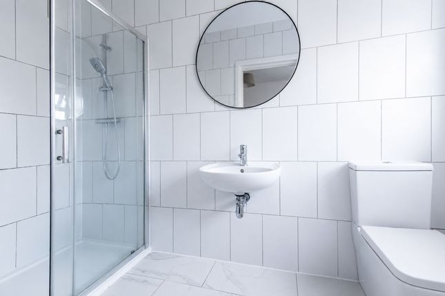 Flat 3, 15 Villa Road, Nottingham photo 5